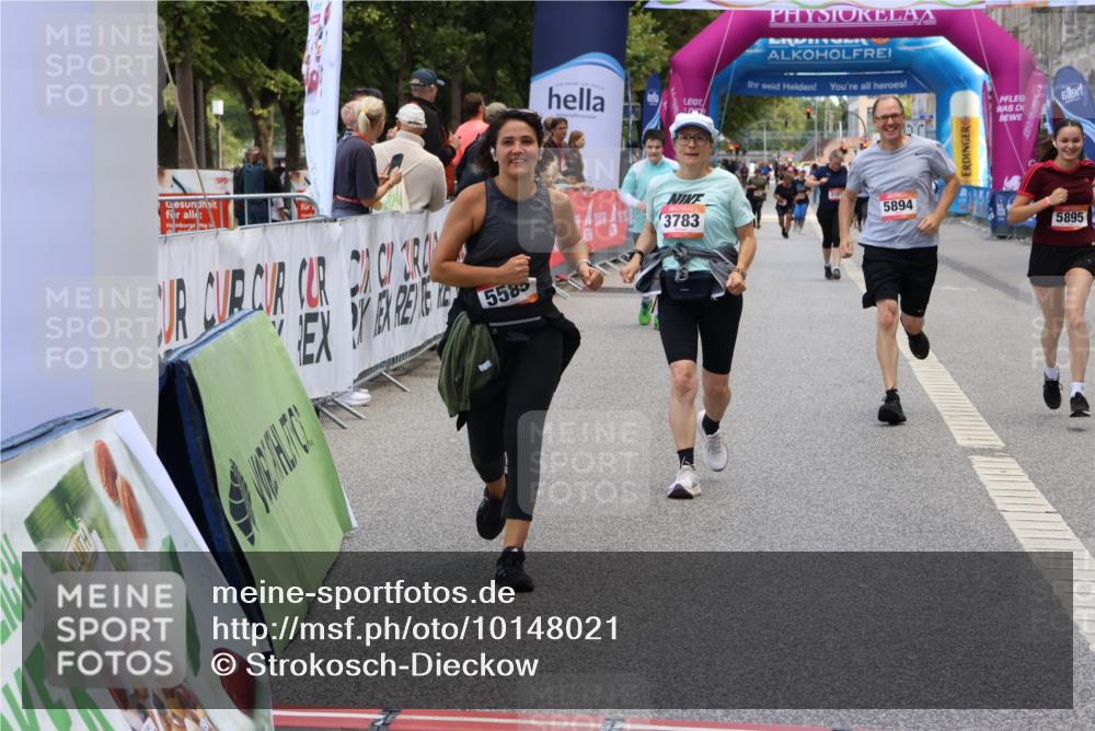 06.09.2026 - CURREX Alsterlauf Strokosch-Dieckow http://msf.ph/oto/10148021 06.09.2026 10:27:17 Ziel 2052, 3783, 5894, 5895 meine-sportfotos.de