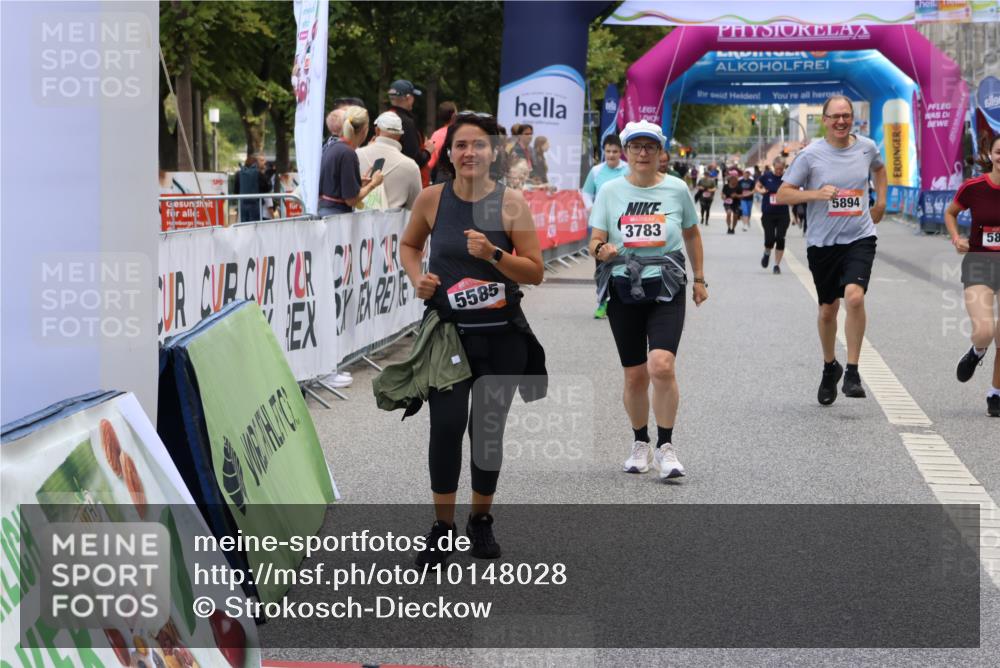 06.09.2026 - CURREX Alsterlauf Strokosch-Dieckow http://msf.ph/oto/10148028 06.09.2026 10:27:18 Ziel 2052, 3783, 5894, 5895 meine-sportfotos.de