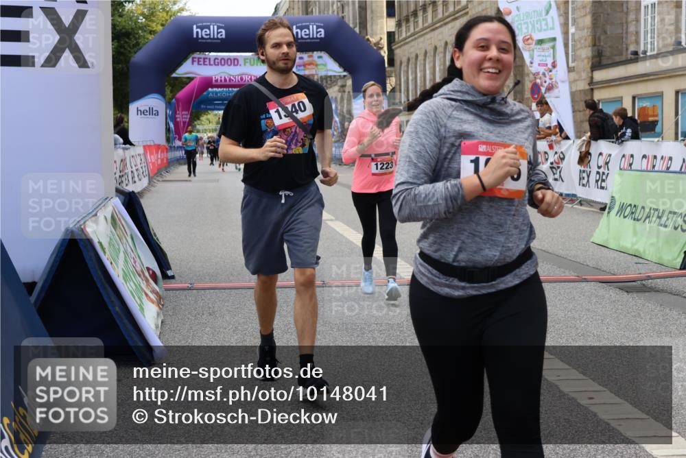 06.09.2026 - CURREX Alsterlauf Strokosch-Dieckow http://msf.ph/oto/10148041 06.09.2026 11:59:58 Ziel 1076, 1124, 1192, 1223, 1247, 1323, 1340 meine-sportfotos.de