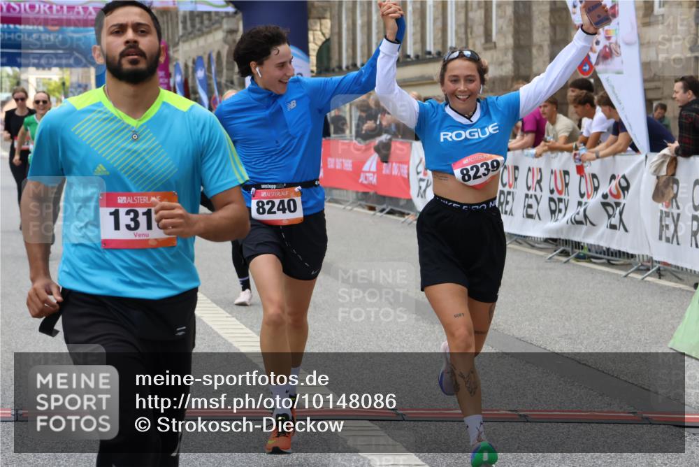 06.09.2026 - CURREX Alsterlauf Strokosch-Dieckow http://msf.ph/oto/10148086 06.09.2026 12:00:10 Ziel 1104, 1276, 1289, 1315, 1322, 8239, 8240 meine-sportfotos.de