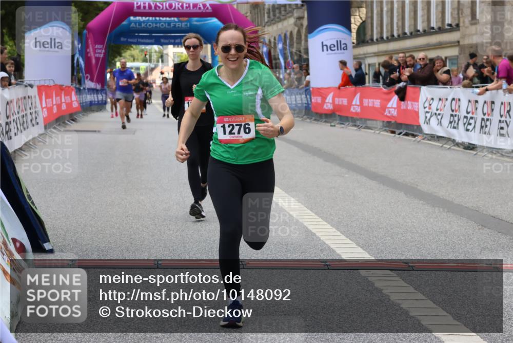06.09.2026 - CURREX Alsterlauf Strokosch-Dieckow http://msf.ph/oto/10148092 06.09.2026 12:00:13 Ziel 1104, 1276, 1289, 1315, 1322, 8239, 8240 meine-sportfotos.de