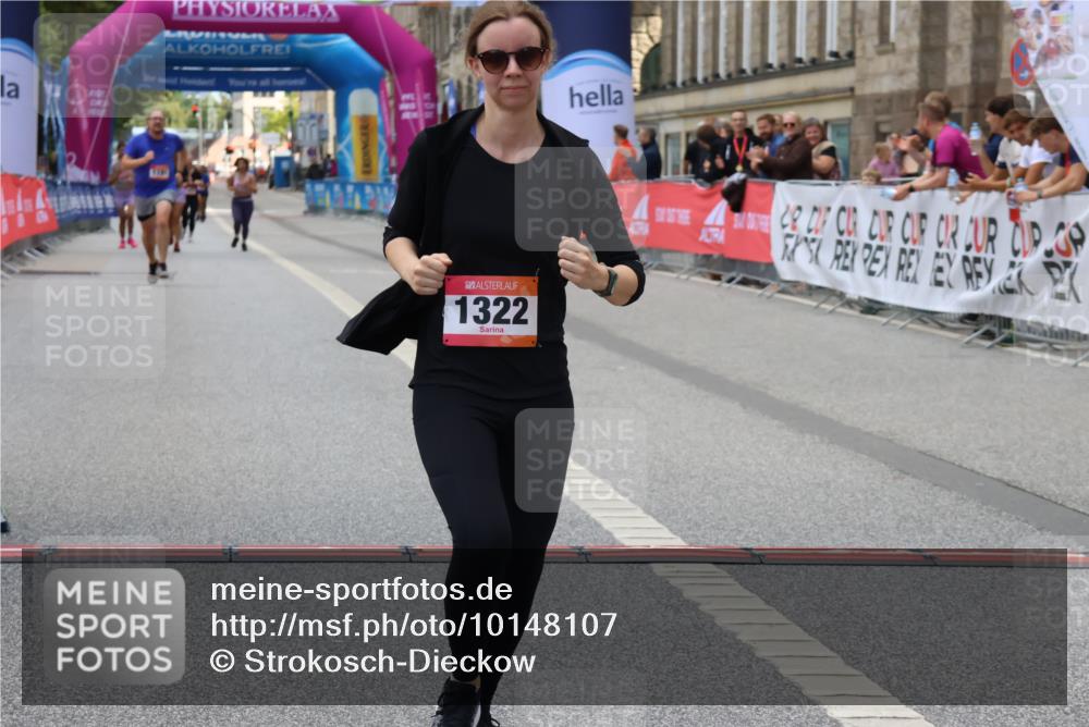 06.09.2026 - CURREX Alsterlauf Strokosch-Dieckow http://msf.ph/oto/10148107 06.09.2026 12:00:15 Ziel 1104, 1276, 1315, 1322, 8239, 8240 meine-sportfotos.de