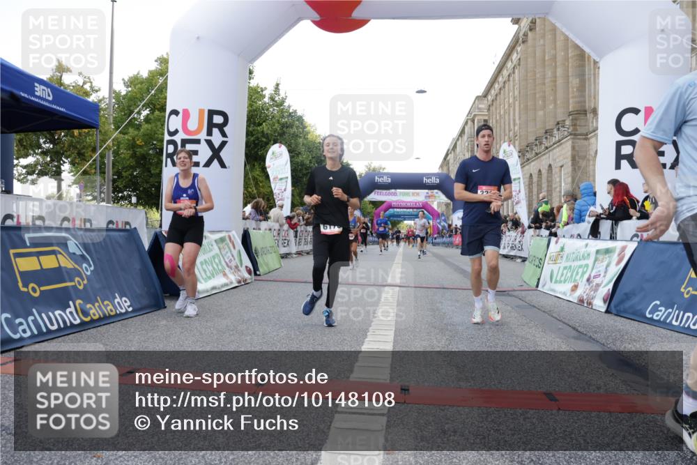 06.09.2026 - CURREX Alsterlauf Yannick Fuchs http://msf.ph/oto/10148108 06.09.2026 09:49:18 Ziel 1045, 2009, 2216, 3383, 3845, 3898, 3940, 4249, 4722, 5331, 5448, 5667, 5784, 5924, 6173, 6415, 8065 meine-sportfotos.de