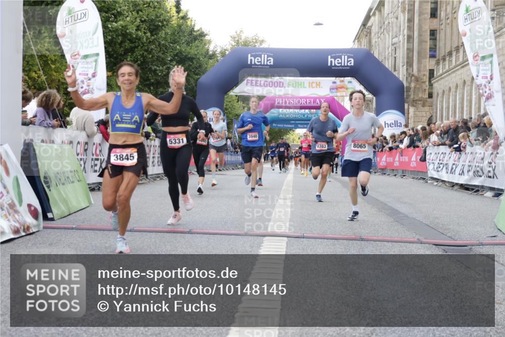 06.09.2026 - CURREX Alsterlauf Yannick Fuchs http://msf.ph/oto/10148145 06.09.2026 09:49:19 Ziel 1045, 2009, 2216, 3383, 3845, 3940, 4249, 4722, 4999, 5331, 5667, 5784, 5924, 6173, 6415, 8065 meine-sportfotos.de