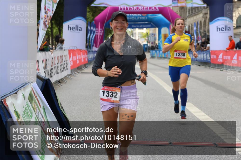 06.09.2026 - CURREX Alsterlauf Strokosch-Dieckow http://msf.ph/oto/10148151 06.09.2026 12:00:29 Ziel 1191, 1238, 1325, 1332, 8202 meine-sportfotos.de