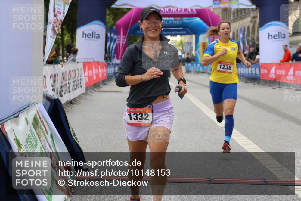 06.09.2026 - CURREX Alsterlauf Strokosch-Dieckow http://msf.ph/oto/10148153 06.09.2026 12:00:29 Ziel 1191, 1238, 1325, 1332, 8202 meine-sportfotos.de