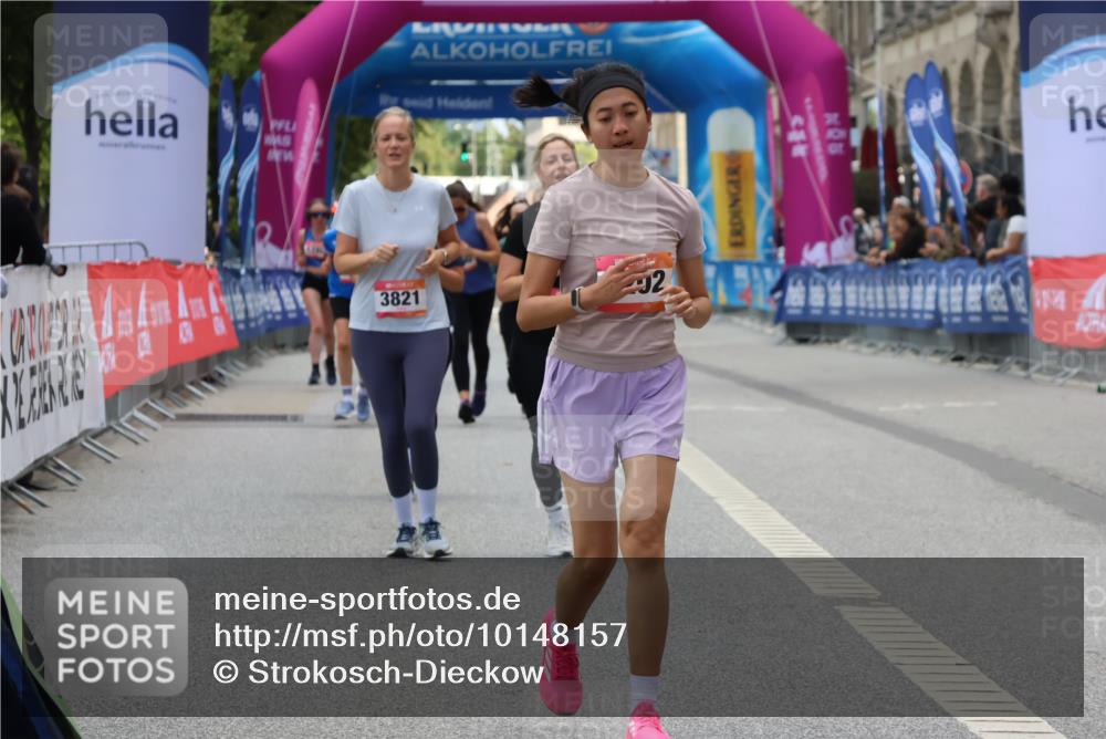 06.09.2026 - CURREX Alsterlauf Strokosch-Dieckow http://msf.ph/oto/10148157 06.09.2026 12:00:33 Ziel 1238, 1325, 1332, 3821, 3822, 8202 meine-sportfotos.de