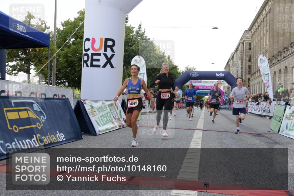 06.09.2026 - CURREX Alsterlauf Yannick Fuchs http://msf.ph/oto/10148160 06.09.2026 09:49:20 Ziel 1045, 2009, 2216, 3383, 3845, 3940, 4249, 4722, 4999, 5331, 5667, 5784, 5924, 6173, 6415, 8065 meine-sportfotos.de
