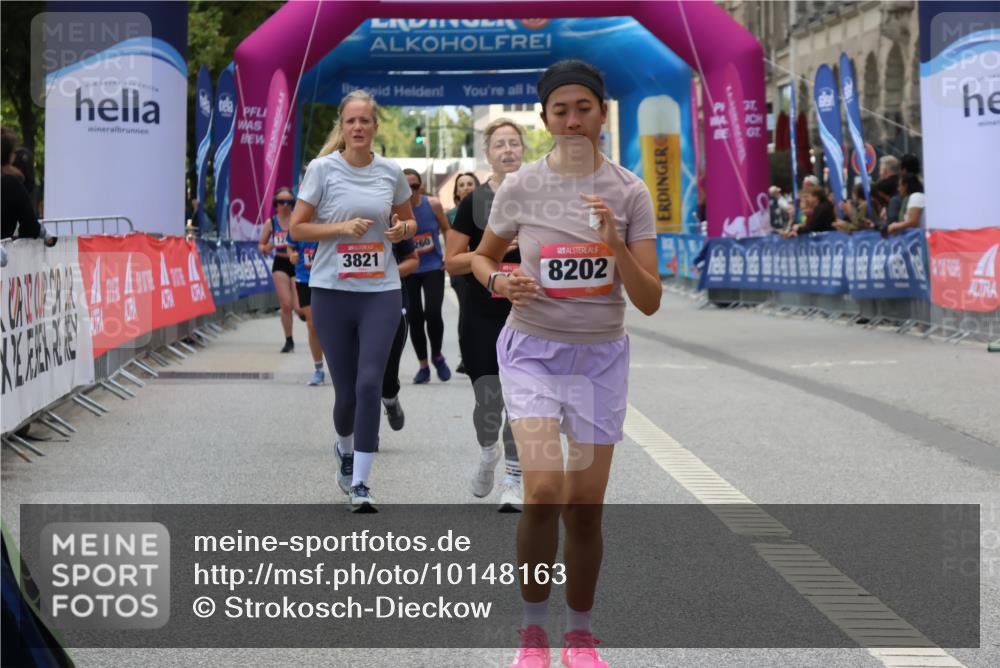 06.09.2026 - CURREX Alsterlauf Strokosch-Dieckow http://msf.ph/oto/10148163 06.09.2026 12:00:33 Ziel 1238, 1325, 1332, 3821, 3822, 8202 meine-sportfotos.de