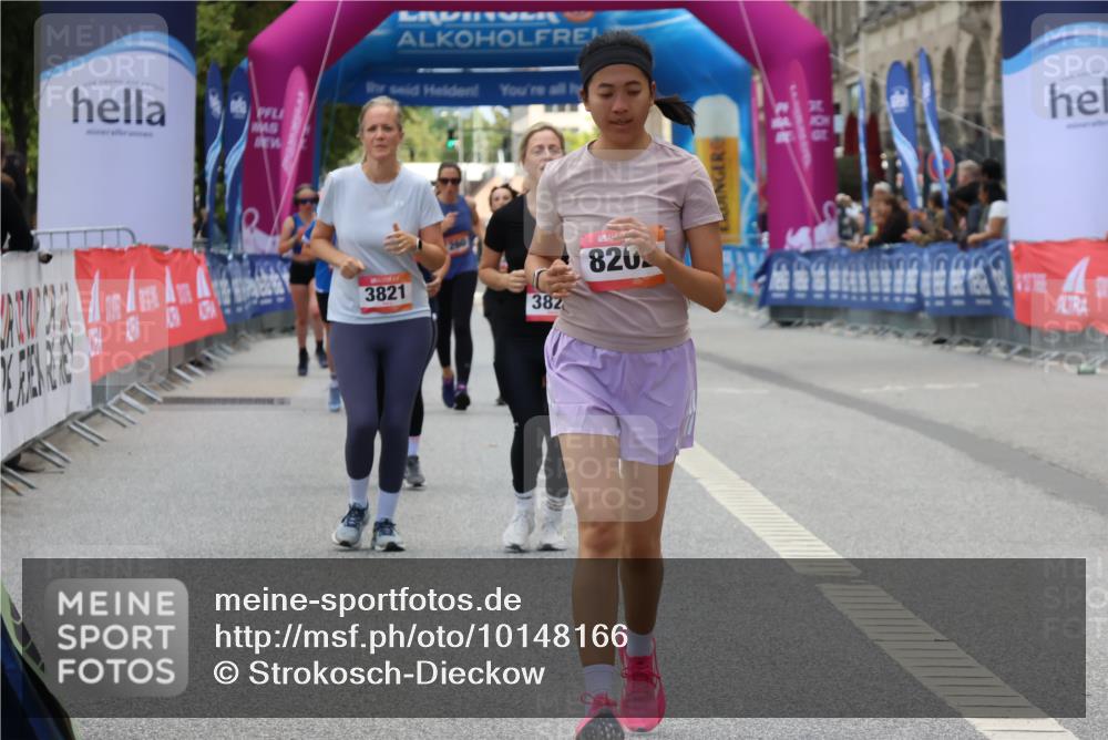 06.09.2026 - CURREX Alsterlauf Strokosch-Dieckow http://msf.ph/oto/10148166 06.09.2026 12:00:33 Ziel 1238, 1325, 1332, 3821, 3822, 8202 meine-sportfotos.de