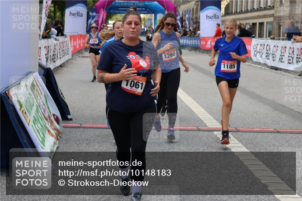 06.09.2026 - CURREX Alsterlauf Strokosch-Dieckow http://msf.ph/oto/10148183 06.09.2026 12:00:41 Ziel 1061, 1185, 1222, 1231, 1260, 1272, 1280, 3821, 3822, 8202 meine-sportfotos.de