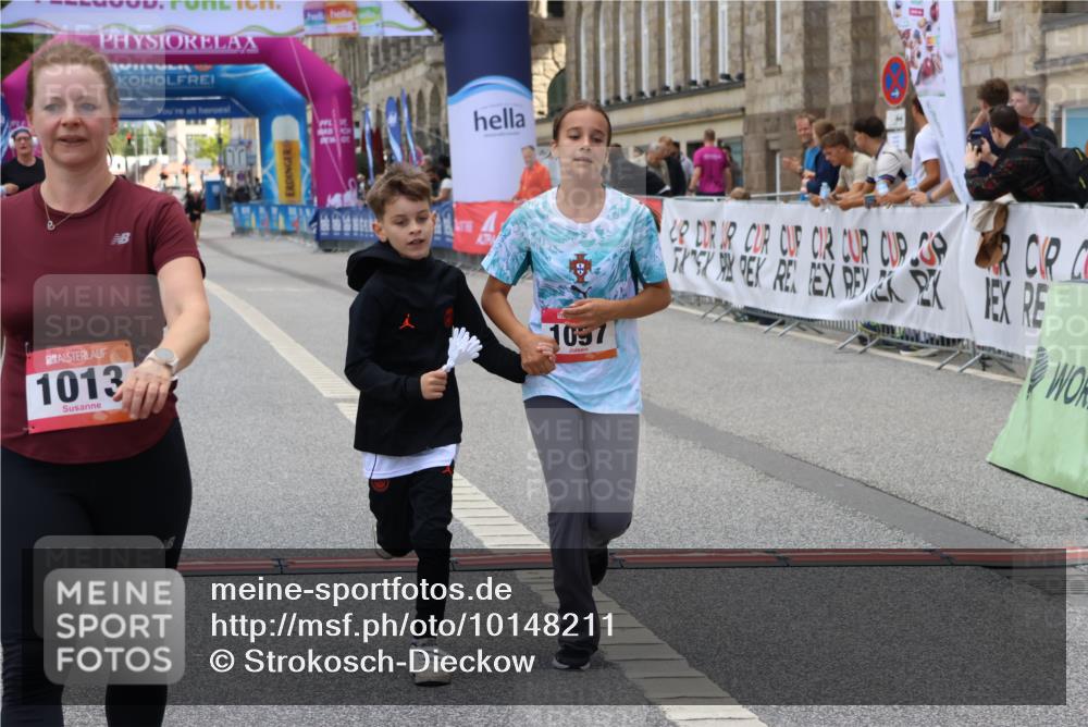 06.09.2026 - CURREX Alsterlauf Strokosch-Dieckow http://msf.ph/oto/10148211 06.09.2026 12:00:49 Ziel 1013, 1097, 1231, 1272, 1280 meine-sportfotos.de
