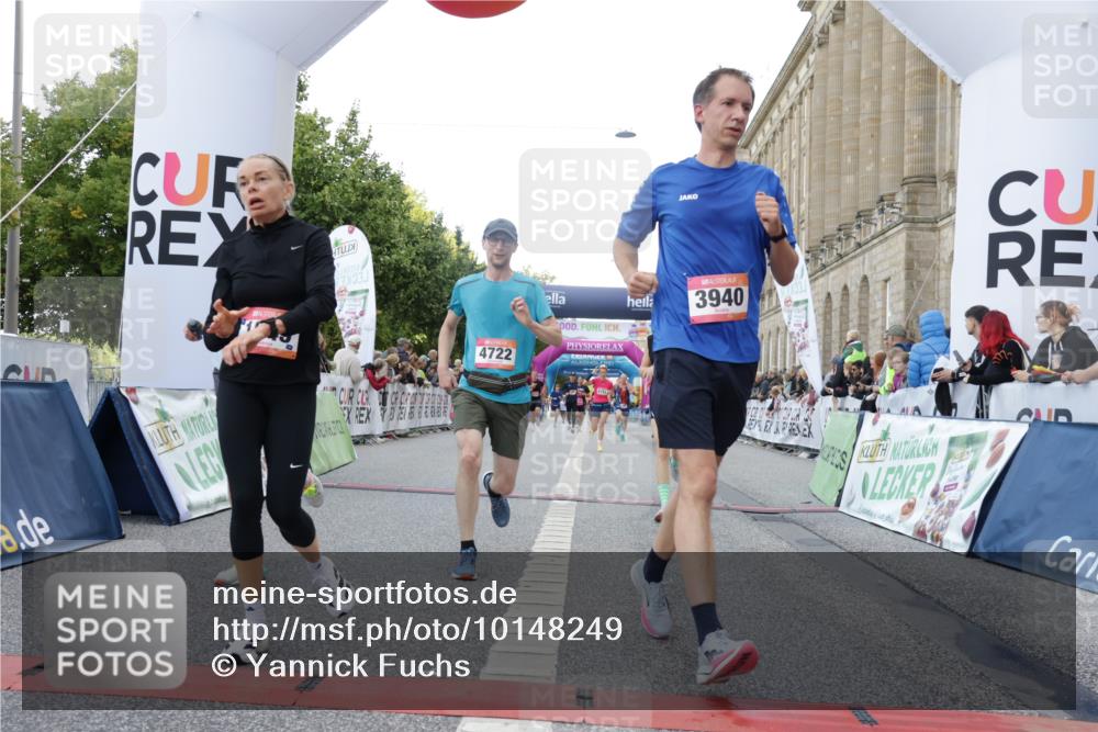 06.09.2026 - CURREX Alsterlauf Yannick Fuchs http://msf.ph/oto/10148249 06.09.2026 09:49:23 Ziel 1045, 2216, 3383, 3845, 3940, 4249, 4722, 4999, 5331, 5667, 5784, 6105, 6123, 6173, 6181, 6240, 6415, 8065 meine-sportfotos.de