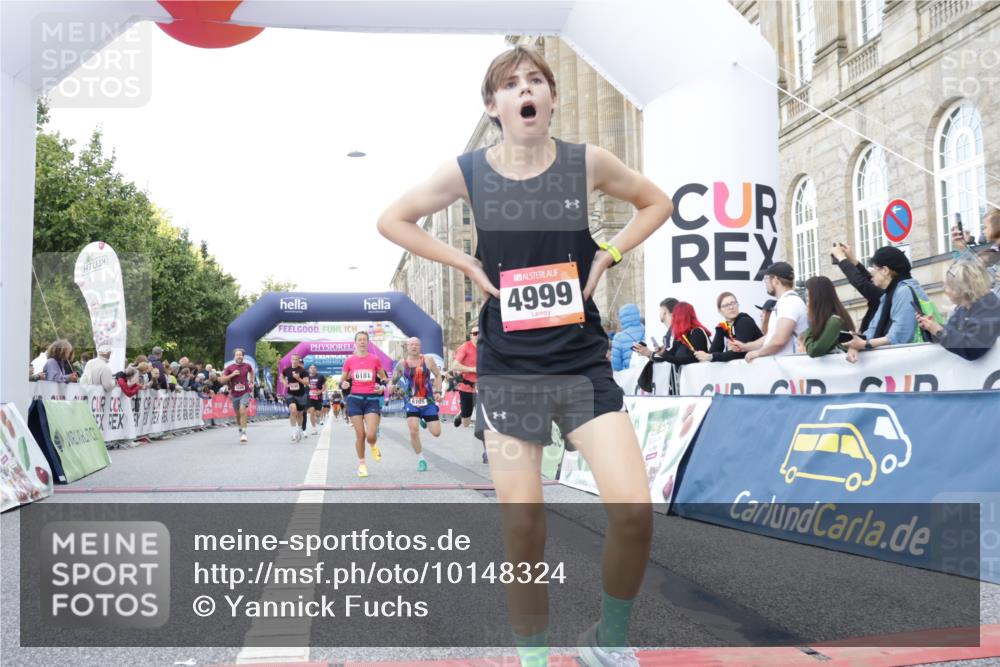 06.09.2026 - CURREX Alsterlauf Yannick Fuchs http://msf.ph/oto/10148324 06.09.2026 09:49:26 Ziel 1045, 2812, 3033, 3246, 3383, 3845, 3940, 4722, 4999, 5331, 5605, 5760, 5784, 6105, 6123, 6181, 6240, 8065 meine-sportfotos.de
