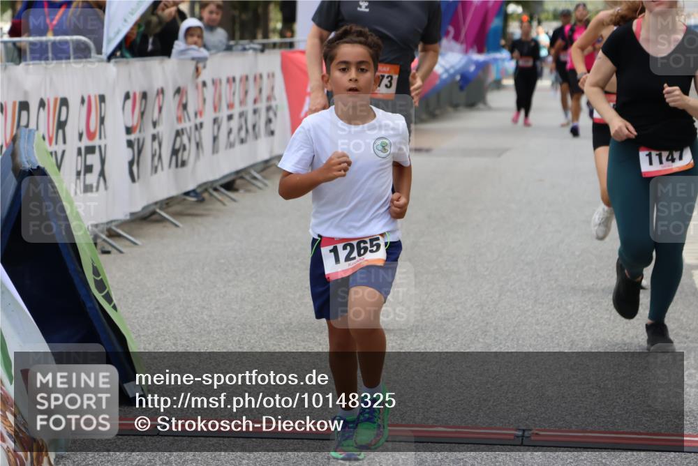 06.09.2026 - CURREX Alsterlauf Strokosch-Dieckow http://msf.ph/oto/10148325 06.09.2026 12:01:30 Ziel 1073, 1147, 1155, 1156, 1243, 1265 meine-sportfotos.de