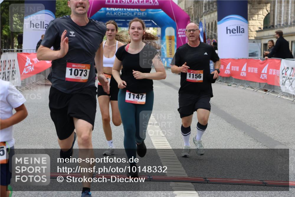 06.09.2026 - CURREX Alsterlauf Strokosch-Dieckow http://msf.ph/oto/10148332 06.09.2026 12:01:31 Ziel 1073, 1147, 1155, 1156, 1243, 1265 meine-sportfotos.de