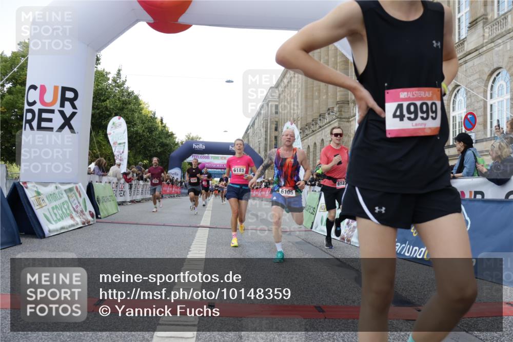 06.09.2026 - CURREX Alsterlauf Yannick Fuchs http://msf.ph/oto/10148359 06.09.2026 09:49:27 Ziel 1045, 2112, 2812, 3033, 3246, 3383, 3940, 4722, 4999, 5331, 5605, 5760, 5784, 6105, 6123, 6181, 6240, 8065 meine-sportfotos.de