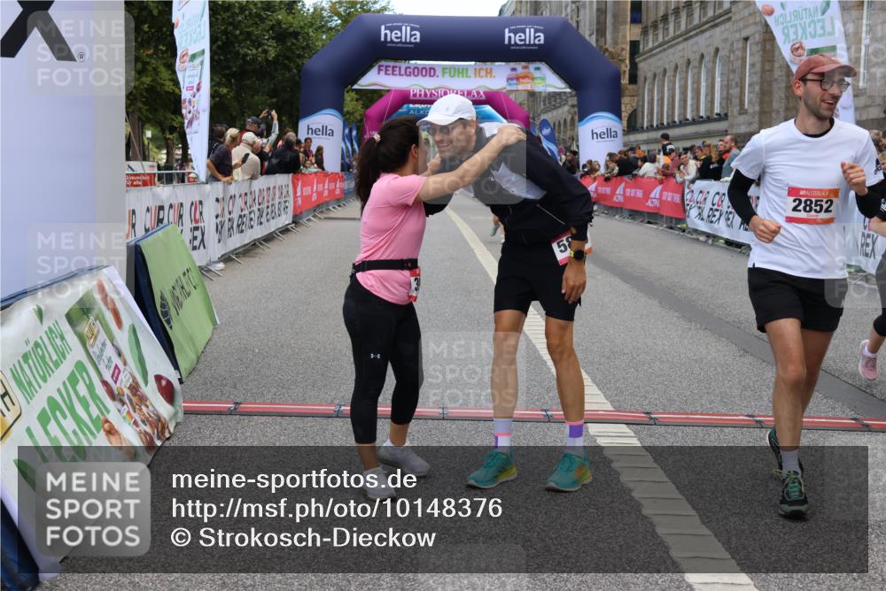 06.09.2026 - CURREX Alsterlauf Strokosch-Dieckow http://msf.ph/oto/10148376 06.09.2026 10:28:48 Ziel 2852, 2853, 3911, 4835, 5158, 5880 meine-sportfotos.de