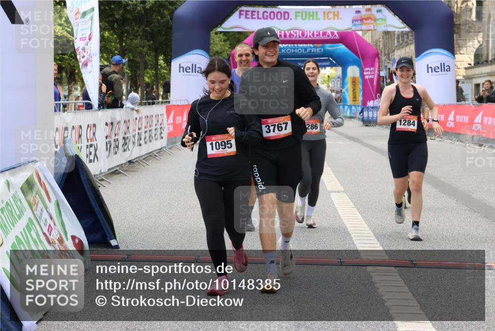 06.09.2026 - CURREX Alsterlauf Strokosch-Dieckow http://msf.ph/oto/10148385 06.09.2026 12:01:48 Ziel 1095, 1284, 1285, 1286, 1288, 8042 meine-sportfotos.de