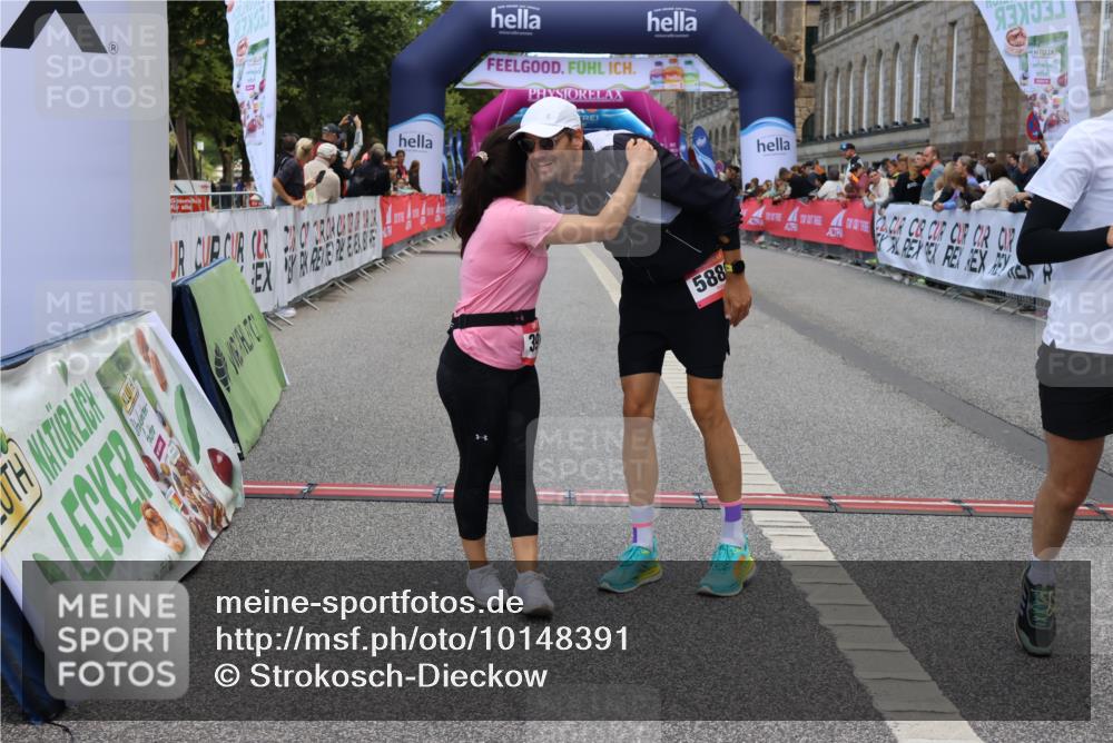 06.09.2026 - CURREX Alsterlauf Strokosch-Dieckow http://msf.ph/oto/10148391 06.09.2026 10:28:49 Ziel 2852, 2853, 3911, 4835, 5158, 5880 meine-sportfotos.de