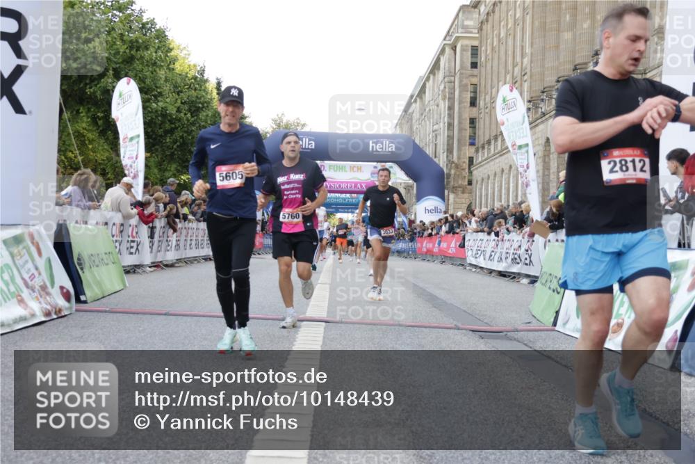 06.09.2026 - CURREX Alsterlauf Yannick Fuchs http://msf.ph/oto/10148439 06.09.2026 09:49:30 Ziel 2112, 2812, 3033, 3246, 4722, 4896, 4999, 5605, 5760, 6105, 6123, 6181, 6240, 8073 meine-sportfotos.de