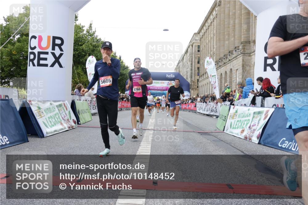 06.09.2026 - CURREX Alsterlauf Yannick Fuchs http://msf.ph/oto/10148452 06.09.2026 09:49:31 Ziel 2112, 2373, 2812, 3033, 3246, 3876, 4275, 4896, 4999, 5605, 5760, 6105, 6123, 6181, 6240, 8073 meine-sportfotos.de