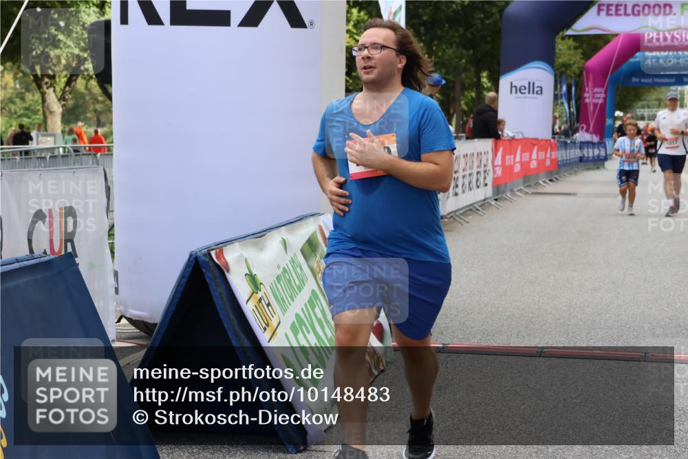 06.09.2026 - CURREX Alsterlauf Strokosch-Dieckow http://msf.ph/oto/10148483 06.09.2026 12:02:28 Ziel 1072, 1320, 1337 meine-sportfotos.de
