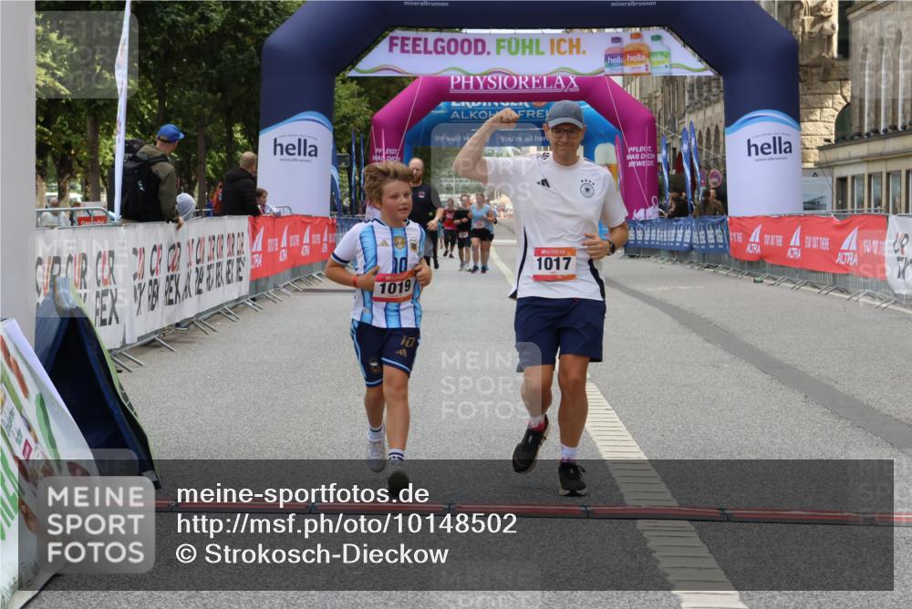 06.09.2026 - CURREX Alsterlauf Strokosch-Dieckow http://msf.ph/oto/10148502 06.09.2026 12:02:35 Ziel 1017, 1019 meine-sportfotos.de