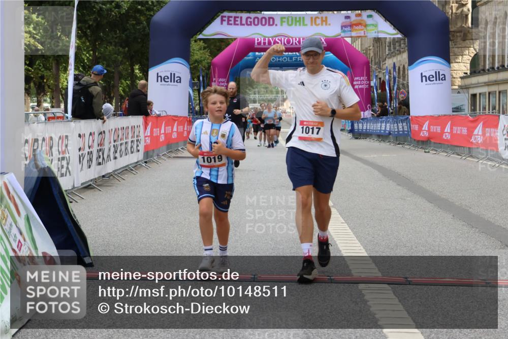 06.09.2026 - CURREX Alsterlauf Strokosch-Dieckow http://msf.ph/oto/10148511 06.09.2026 12:02:36 Ziel 1017, 1019 meine-sportfotos.de