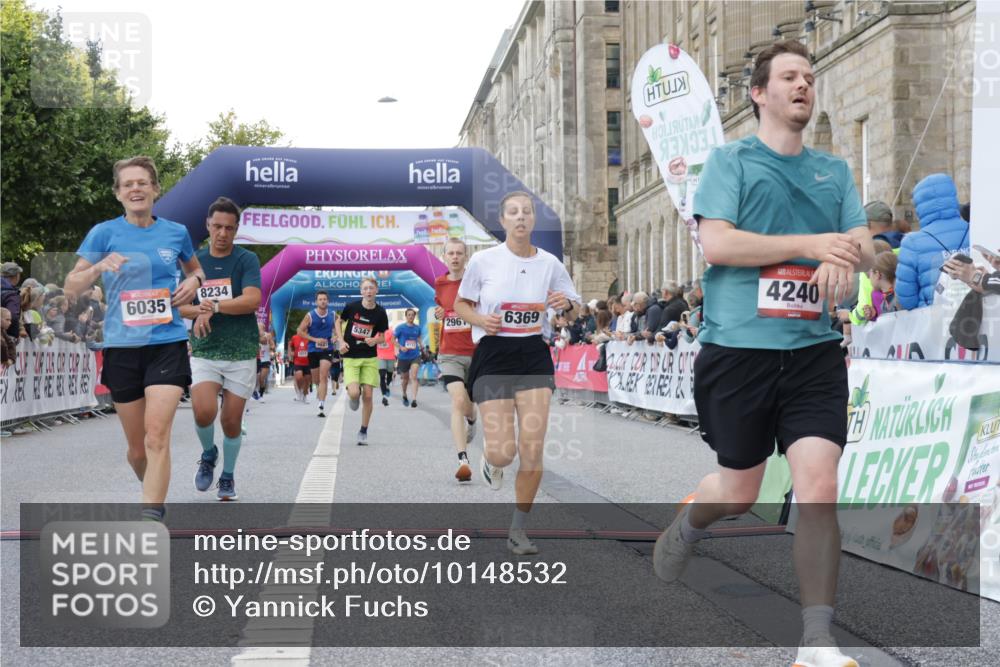 06.09.2026 - CURREX Alsterlauf Yannick Fuchs http://msf.ph/oto/10148532 06.09.2026 09:49:39 Ziel 2112, 2373, 2577, 2961, 3223, 3876, 4240, 4275, 4896, 5175, 5347, 6035, 6358, 6369, 8073, 8234 meine-sportfotos.de