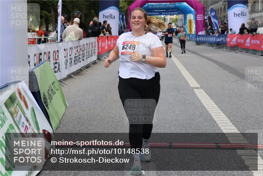 06.09.2026 - CURREX Alsterlauf Strokosch-Dieckow http://msf.ph/oto/10148538 06.09.2026 10:29:34 Ziel 4417, 5296, 6249, 6364 meine-sportfotos.de