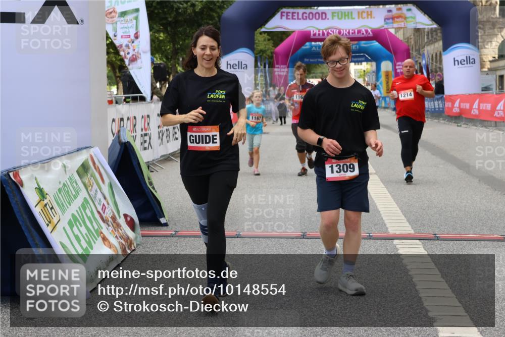 06.09.2026 - CURREX Alsterlauf Strokosch-Dieckow http://msf.ph/oto/10148554 06.09.2026 12:03:00 Ziel 1144, 1151, 1166, 1167, 1168, 1214, 1309, 1331 meine-sportfotos.de