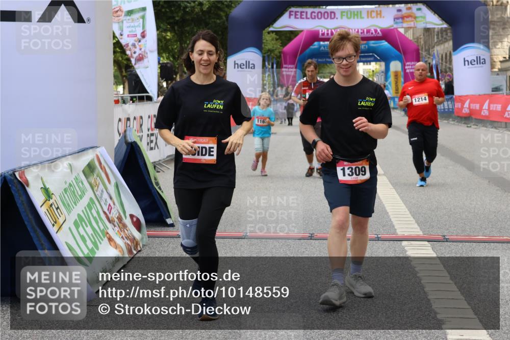 06.09.2026 - CURREX Alsterlauf Strokosch-Dieckow http://msf.ph/oto/10148559 06.09.2026 12:03:00 Ziel 1144, 1151, 1166, 1167, 1168, 1214, 1309, 1331 meine-sportfotos.de