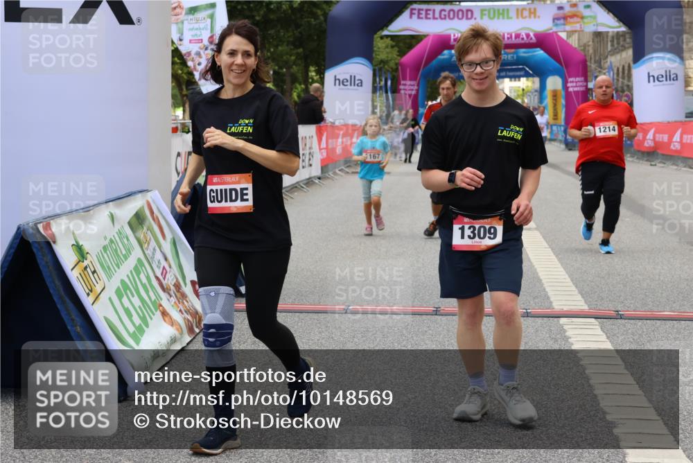 06.09.2026 - CURREX Alsterlauf Strokosch-Dieckow http://msf.ph/oto/10148569 06.09.2026 12:03:01 Ziel 1144, 1151, 1166, 1167, 1214, 1309, 1331 meine-sportfotos.de
