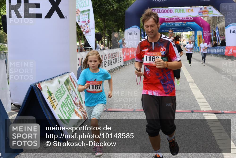 06.09.2026 - CURREX Alsterlauf Strokosch-Dieckow http://msf.ph/oto/10148585 06.09.2026 12:03:05 Ziel 1166, 1167, 1214, 1309, 1336, 6390, 8103 meine-sportfotos.de
