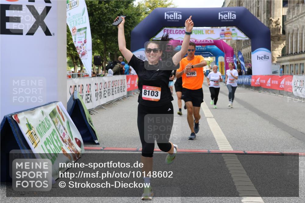 06.09.2026 - CURREX Alsterlauf Strokosch-Dieckow http://msf.ph/oto/10148602 06.09.2026 12:03:08 Ziel 1166, 1167, 1214, 1248, 1282, 1292, 1336, 6390, 8103 meine-sportfotos.de