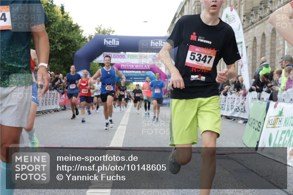 06.09.2026 - CURREX Alsterlauf Yannick Fuchs http://msf.ph/oto/10148605 06.09.2026 09:49:43 Ziel 2180, 2373, 2577, 2609, 2870, 2961, 3113, 3223, 3876, 4112, 4240, 4275, 5175, 5347, 5902, 6035, 6323, 6358, 6369, 8234, 8337 meine-sportfotos.de