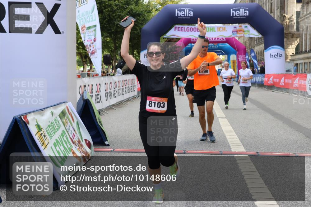 06.09.2026 - CURREX Alsterlauf Strokosch-Dieckow http://msf.ph/oto/10148606 06.09.2026 12:03:08 Ziel 1166, 1167, 1214, 1248, 1282, 1292, 1336, 6390, 8103 meine-sportfotos.de
