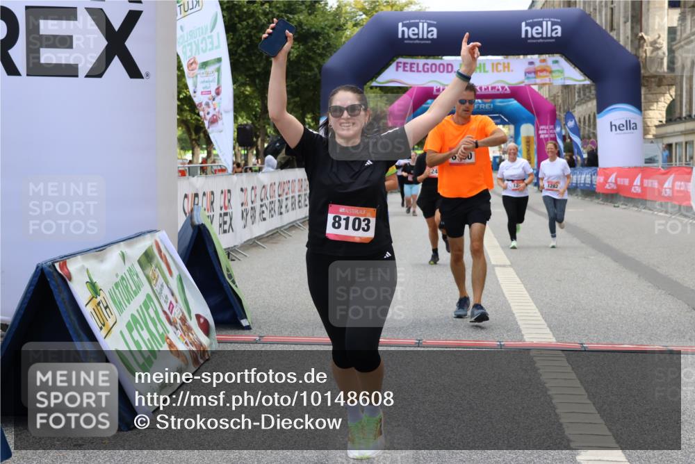 06.09.2026 - CURREX Alsterlauf Strokosch-Dieckow http://msf.ph/oto/10148608 06.09.2026 12:03:08 Ziel 1166, 1167, 1214, 1248, 1282, 1292, 1336, 6390, 8103 meine-sportfotos.de