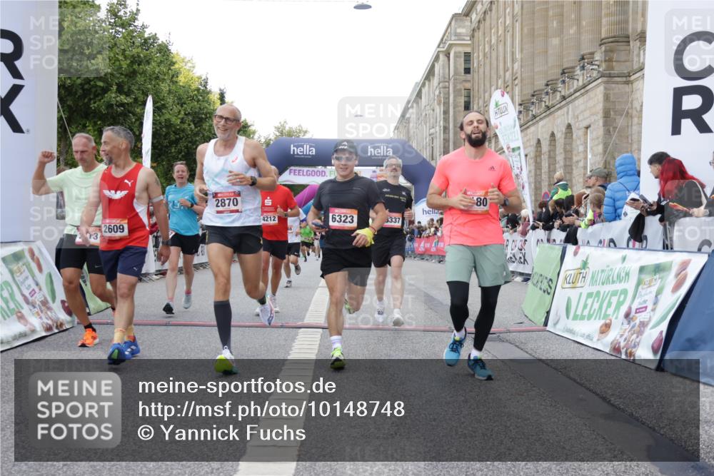 06.09.2026 - CURREX Alsterlauf Yannick Fuchs http://msf.ph/oto/10148748 06.09.2026 09:49:48 Ziel 2180, 2609, 2870, 2961, 3063, 3113, 3223, 3368, 4112, 4212, 5175, 5347, 5902, 6323, 8337 meine-sportfotos.de