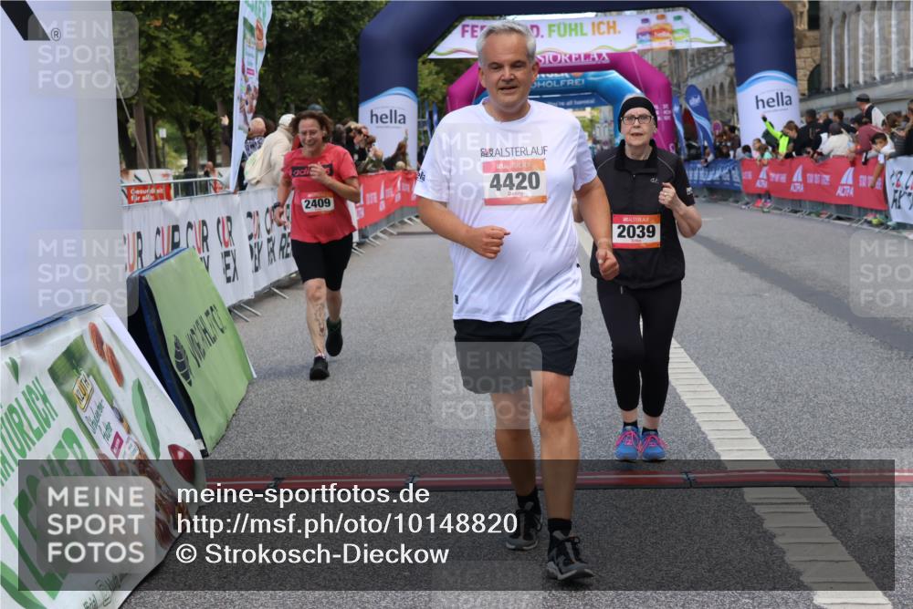 06.09.2026 - CURREX Alsterlauf Strokosch-Dieckow http://msf.ph/oto/10148820 06.09.2026 10:31:05 Ziel 2039, 2409, 4420, 4773 meine-sportfotos.de
