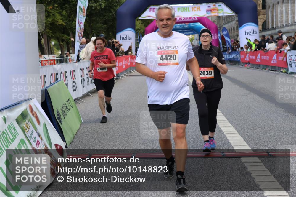 06.09.2026 - CURREX Alsterlauf Strokosch-Dieckow http://msf.ph/oto/10148823 06.09.2026 10:31:05 Ziel 2039, 2409, 4420, 4773 meine-sportfotos.de