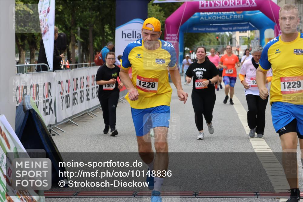 06.09.2026 - CURREX Alsterlauf Strokosch-Dieckow http://msf.ph/oto/10148836 06.09.2026 12:04:17 Ziel 1046, 1071, 1171, 1172, 1187, 1188, 1228, 1229, 1307 meine-sportfotos.de