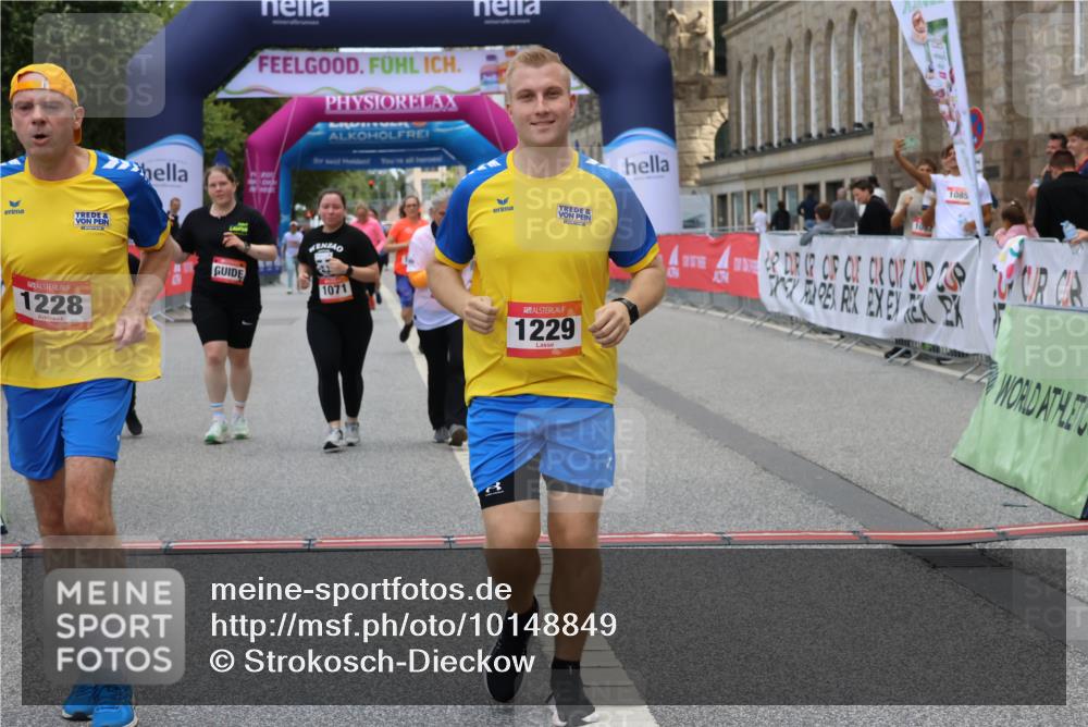 06.09.2026 - CURREX Alsterlauf Strokosch-Dieckow http://msf.ph/oto/10148849 06.09.2026 12:04:19 Ziel 1046, 1071, 1171, 1187, 1228, 1229, 1241, 1307 meine-sportfotos.de