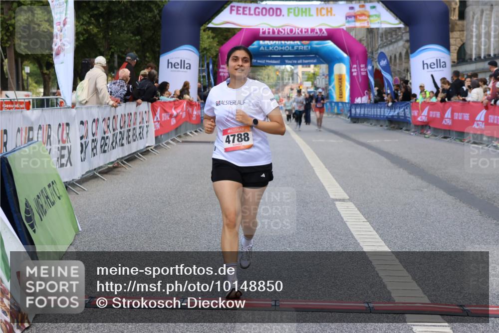 06.09.2026 - CURREX Alsterlauf Strokosch-Dieckow http://msf.ph/oto/10148850 06.09.2026 10:31:23 Ziel 4788 meine-sportfotos.de