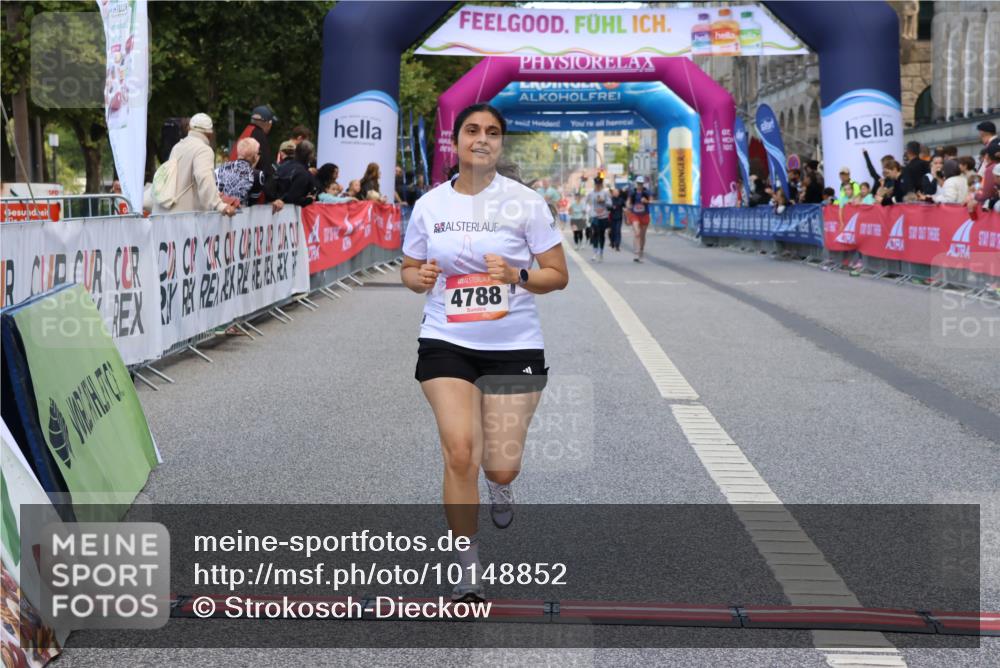 06.09.2026 - CURREX Alsterlauf Strokosch-Dieckow http://msf.ph/oto/10148852 06.09.2026 10:31:23 Ziel 4788 meine-sportfotos.de