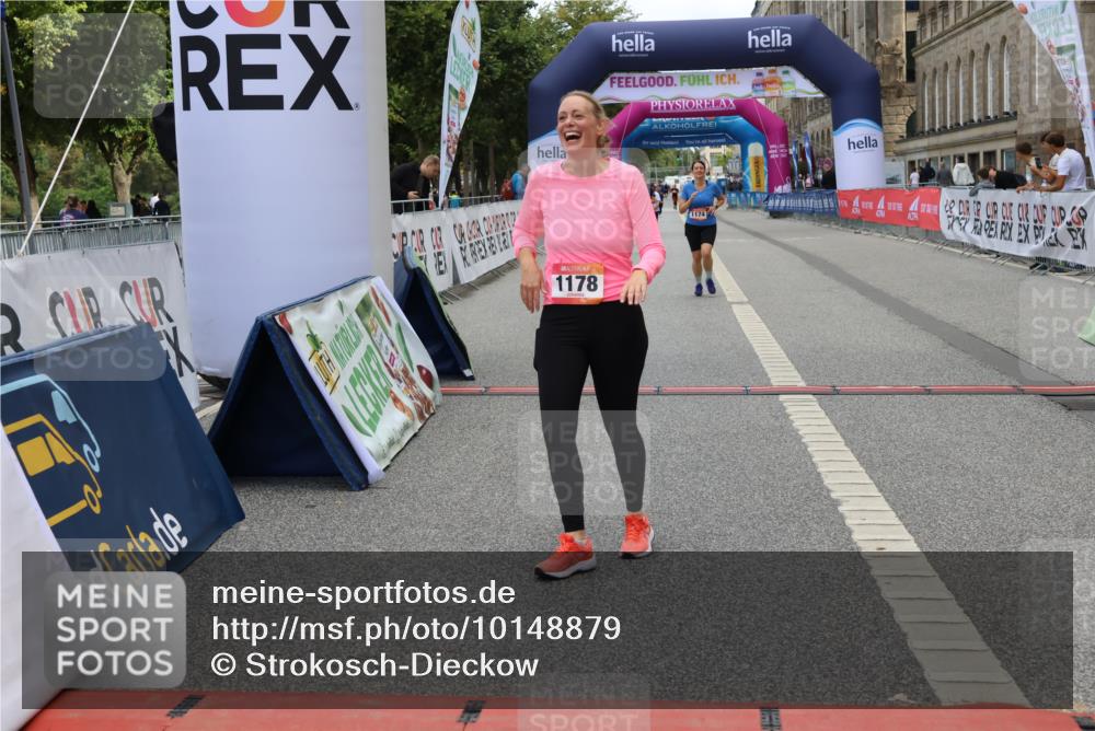 06.09.2026 - CURREX Alsterlauf Strokosch-Dieckow http://msf.ph/oto/10148879 06.09.2026 12:04:27 Ziel 1046, 1071, 1158, 1174, 1178, 1241, 1307 meine-sportfotos.de