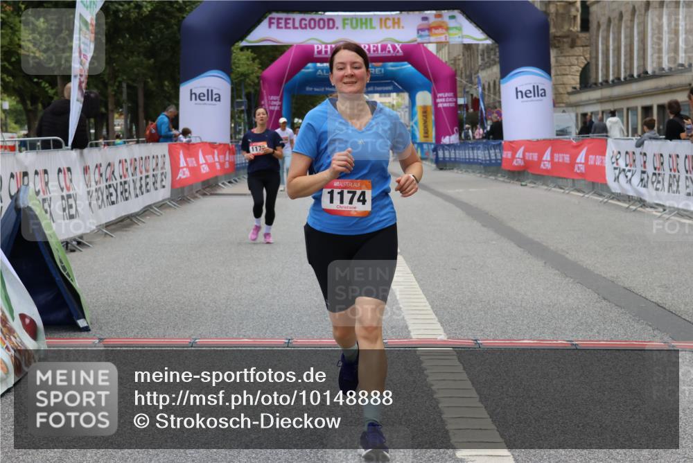 06.09.2026 - CURREX Alsterlauf Strokosch-Dieckow http://msf.ph/oto/10148888 06.09.2026 12:04:31 Ziel 1158, 1174, 1178, 1179, 1241 meine-sportfotos.de