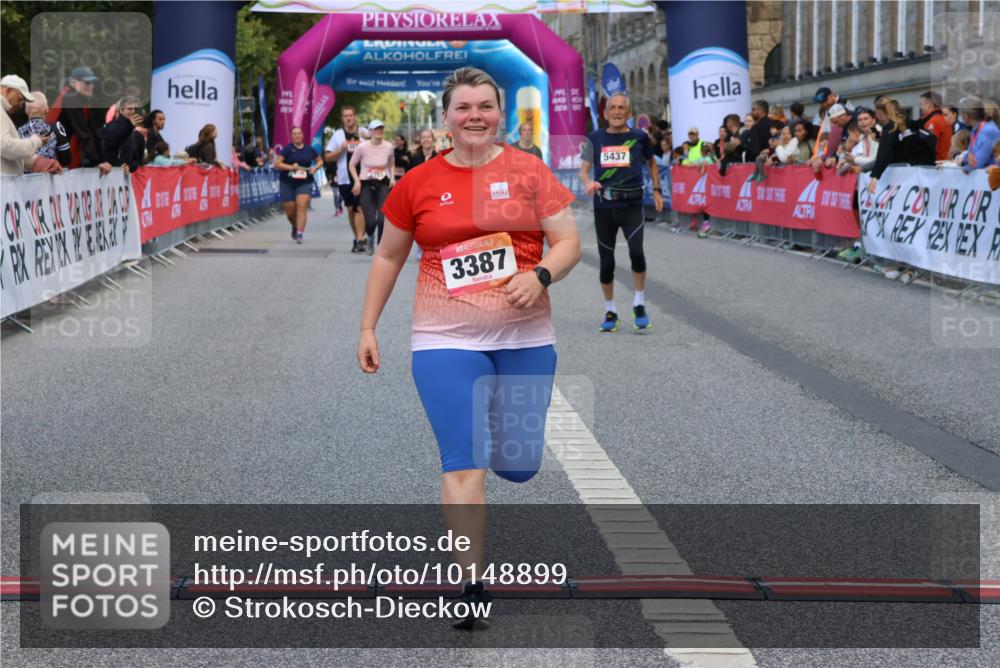 06.09.2026 - CURREX Alsterlauf Strokosch-Dieckow http://msf.ph/oto/10148899 06.09.2026 10:31:51 Ziel 3387, 5368, 5907, 8033 meine-sportfotos.de