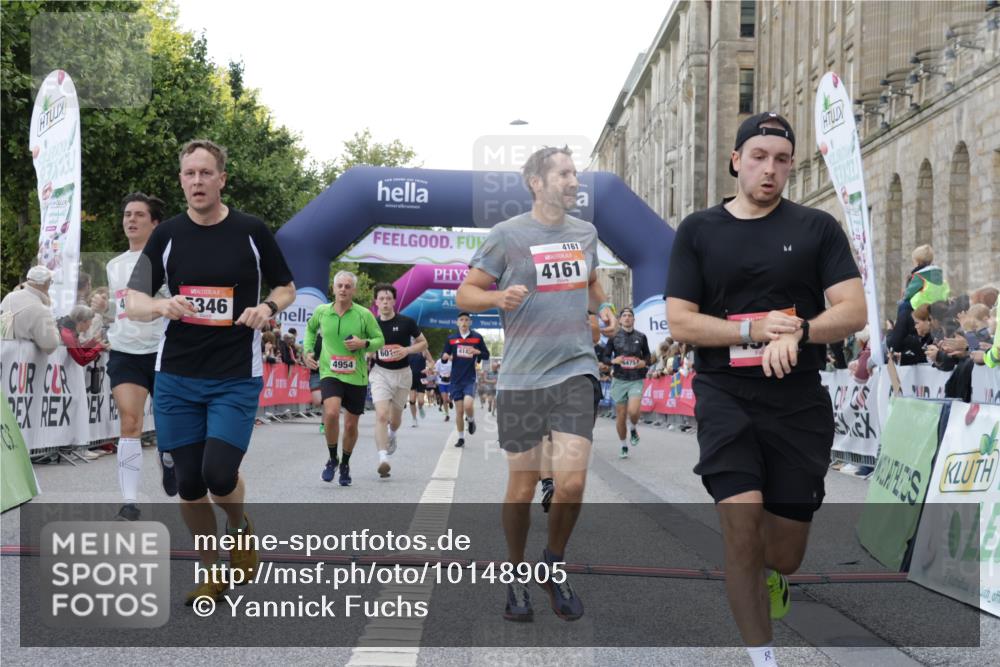 06.09.2026 - CURREX Alsterlauf Yannick Fuchs http://msf.ph/oto/10148905 06.09.2026 09:49:54 Ziel 2180, 2870, 3063, 3113, 3368, 4142, 4161, 4212, 4428, 4532, 4932, 4951, 4954, 5346, 6010, 6323, 6475, 8337 meine-sportfotos.de